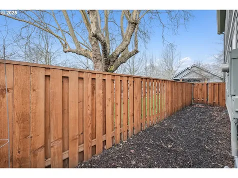 9330 N Woolsey Avenue Portland OR 97203