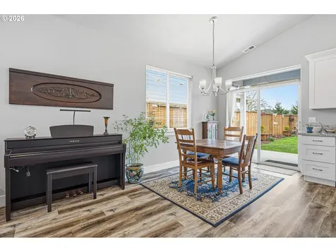 411 SW Oregon Falls Drive Dallas OR 97338