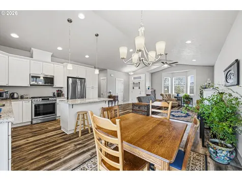411 SW Oregon Falls Drive Dallas OR 97338