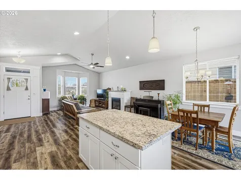 411 SW Oregon Falls Drive Dallas OR 97338