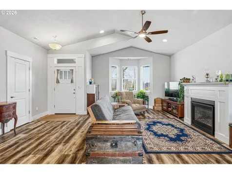 411 SW Oregon Falls Drive Dallas OR 97338