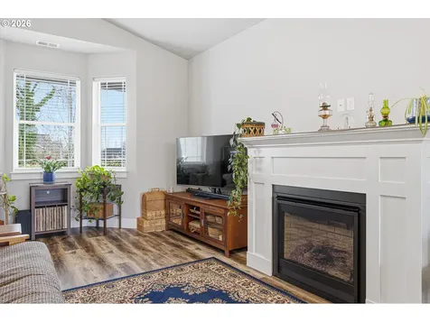 411 SW Oregon Falls Drive Dallas OR 97338