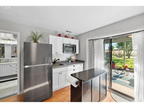 1201 SE Jacquelin Drive Hillsboro OR 97123