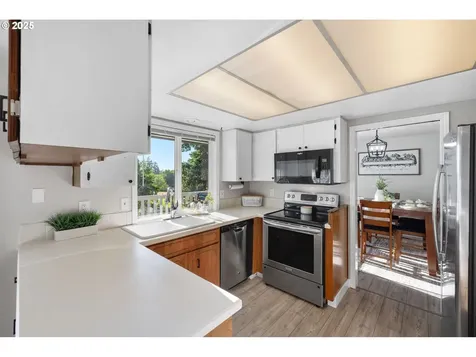 1201 SE Jacquelin Drive Hillsboro OR 97123