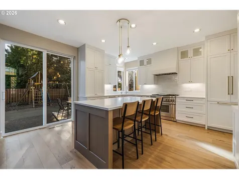 11060 SW Marilyn Street Tualatin OR 97062