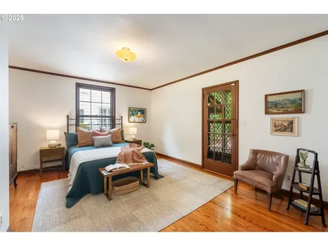 6040 SE 32nd Avenue Portland OR 97202