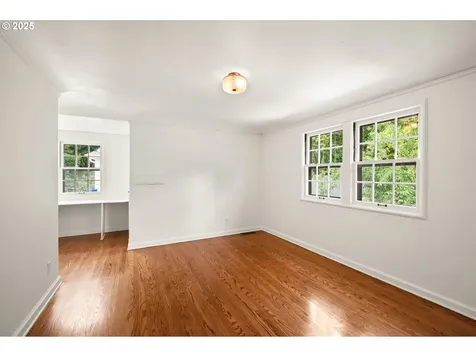 6040 SE 32nd Avenue Portland OR 97202