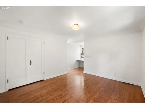 6040 SE 32nd Avenue Portland OR 97202
