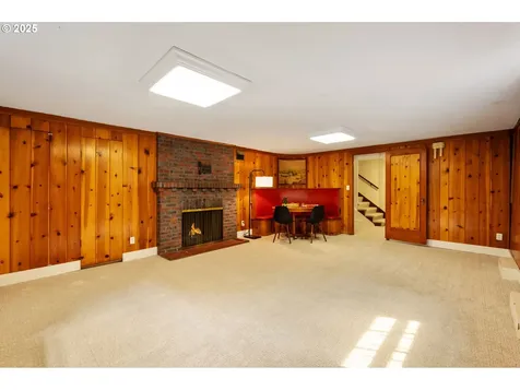 6040 SE 32nd Avenue Portland OR 97202
