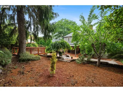 6040 SE 32nd Avenue Portland OR 97202