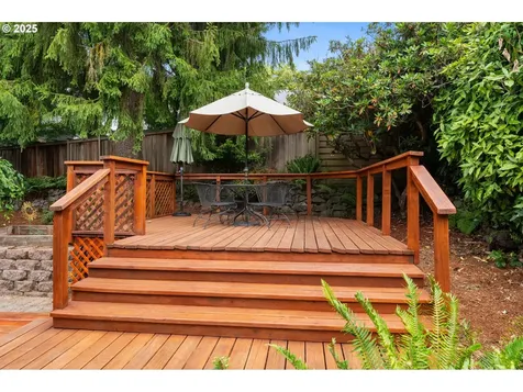 6040 SE 32nd Avenue Portland OR 97202