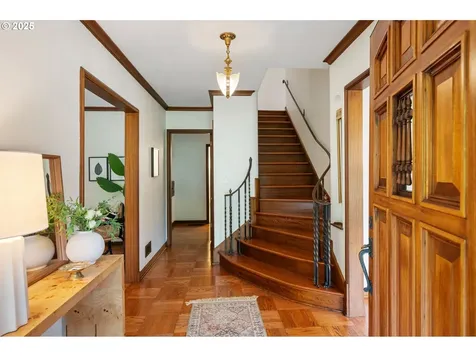 6040 SE 32nd Avenue Portland OR 97202