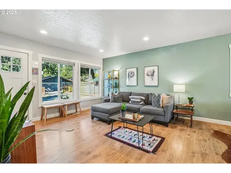 2216 NE 86th Avenue Portland OR 97220