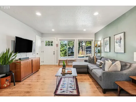 2216 NE 86th Avenue Portland OR 97220