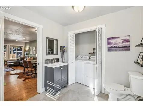 2216 NE 86th Avenue Portland OR 97220