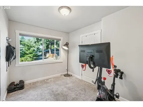 2216 NE 86th Avenue Portland OR 97220