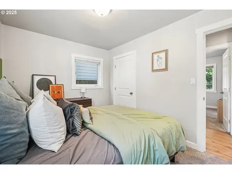 2216 NE 86th Avenue Portland OR 97220