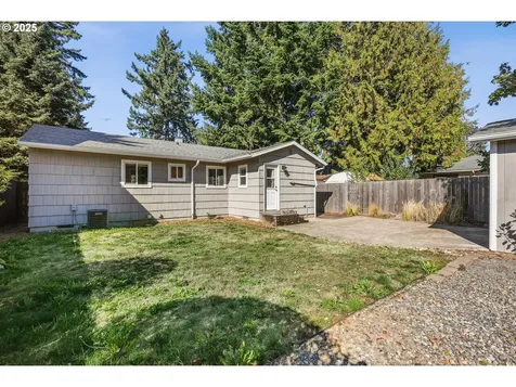 2216 NE 86th Avenue Portland OR 97220