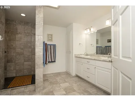 93997 Pebble Place Gold Beach OR 97444
