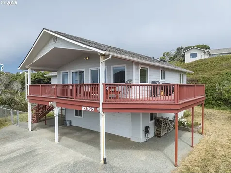 93997 Pebble Place Gold Beach OR 97444