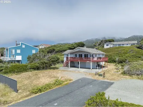 93997 Pebble Place Gold Beach OR 97444
