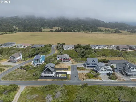 93997 Pebble Place Gold Beach OR 97444