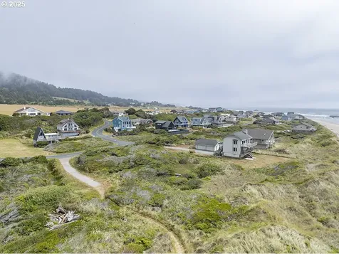 93997 Pebble Place Gold Beach OR 97444