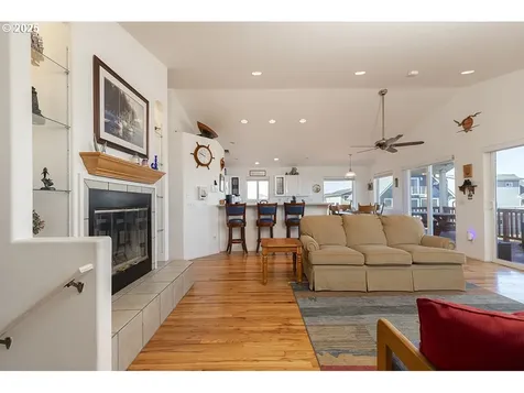 93997 Pebble Place Gold Beach OR 97444
