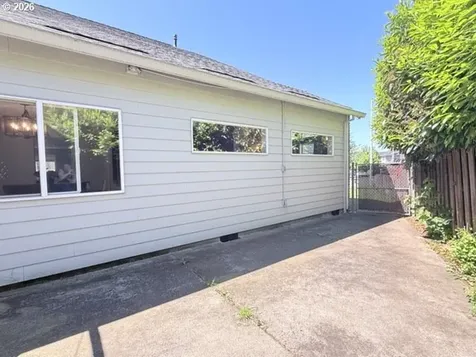 22286 NE Shaver Court Fairview OR 97024