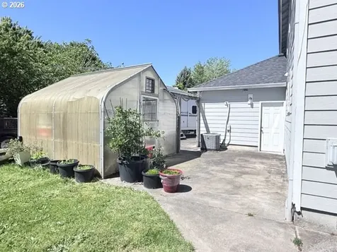 22286 NE Shaver Court Fairview OR 97024