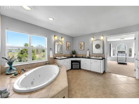 5914 NE 175th Circle Vancouver WA 98686