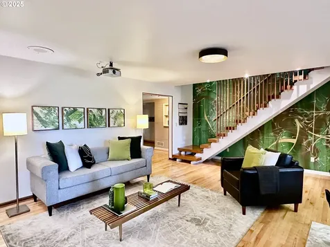 1940 SW 71st Avenue Portland OR 97225