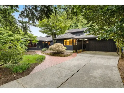 1940 SW 71st Avenue Portland OR 97225