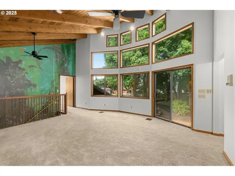 1940 SW 71st Avenue Portland OR 97225
