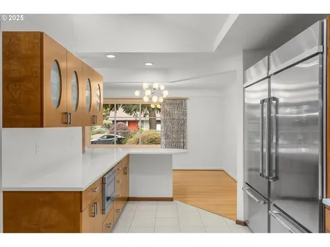 1940 SW 71st Avenue Portland OR 97225