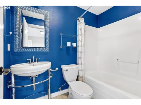 1902 NW Cedar Crest Place Waldport OR 97394