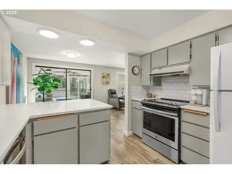 7470 S Coast Highway South Beach OR 97366