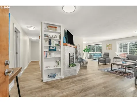 7470 S Coast Highway South Beach OR 97366