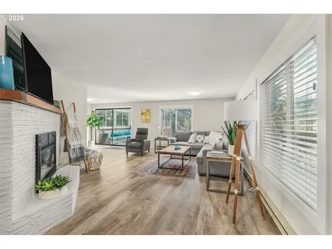 7470 S Coast Highway South Beach OR 97366