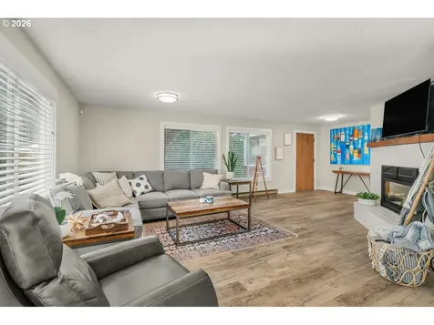 7470 S Coast Highway South Beach OR 97366