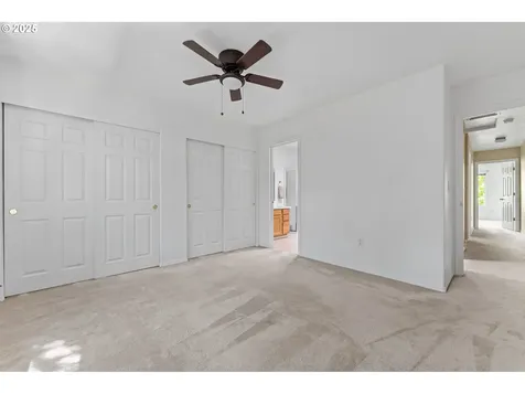 3368 SW Delaney Place Portland OR 97225