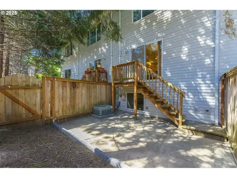 3368 SW Delaney Place Portland OR 97225