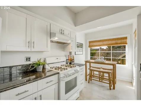 1905 SE 58th Avenue Portland OR 97215