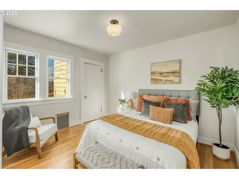 1905 SE 58th Avenue Portland OR 97215
