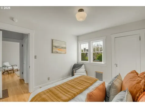 1905 SE 58th Avenue Portland OR 97215