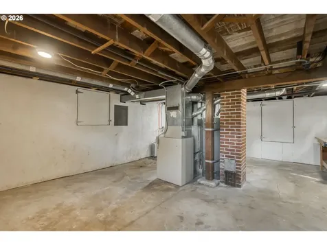 1905 SE 58th Avenue Portland OR 97215