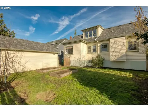 1905 SE 58th Avenue Portland OR 97215