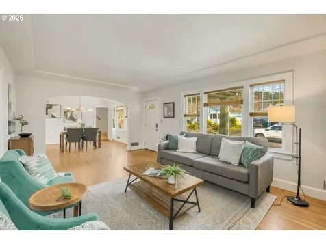 1905 SE 58th Avenue Portland OR 97215