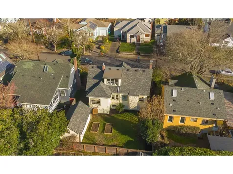 1905 SE 58th Avenue Portland OR 97215