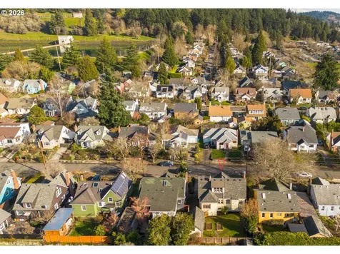 1905 SE 58th Avenue Portland OR 97215